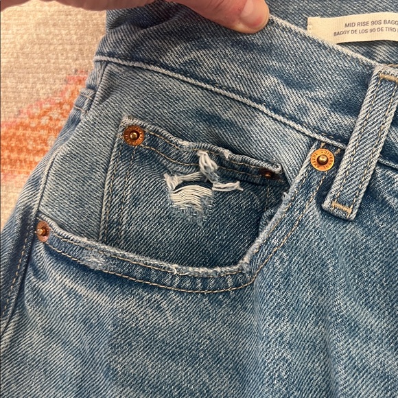 Universal Thread 90s Baggy Jeans - Picture 4 of 7